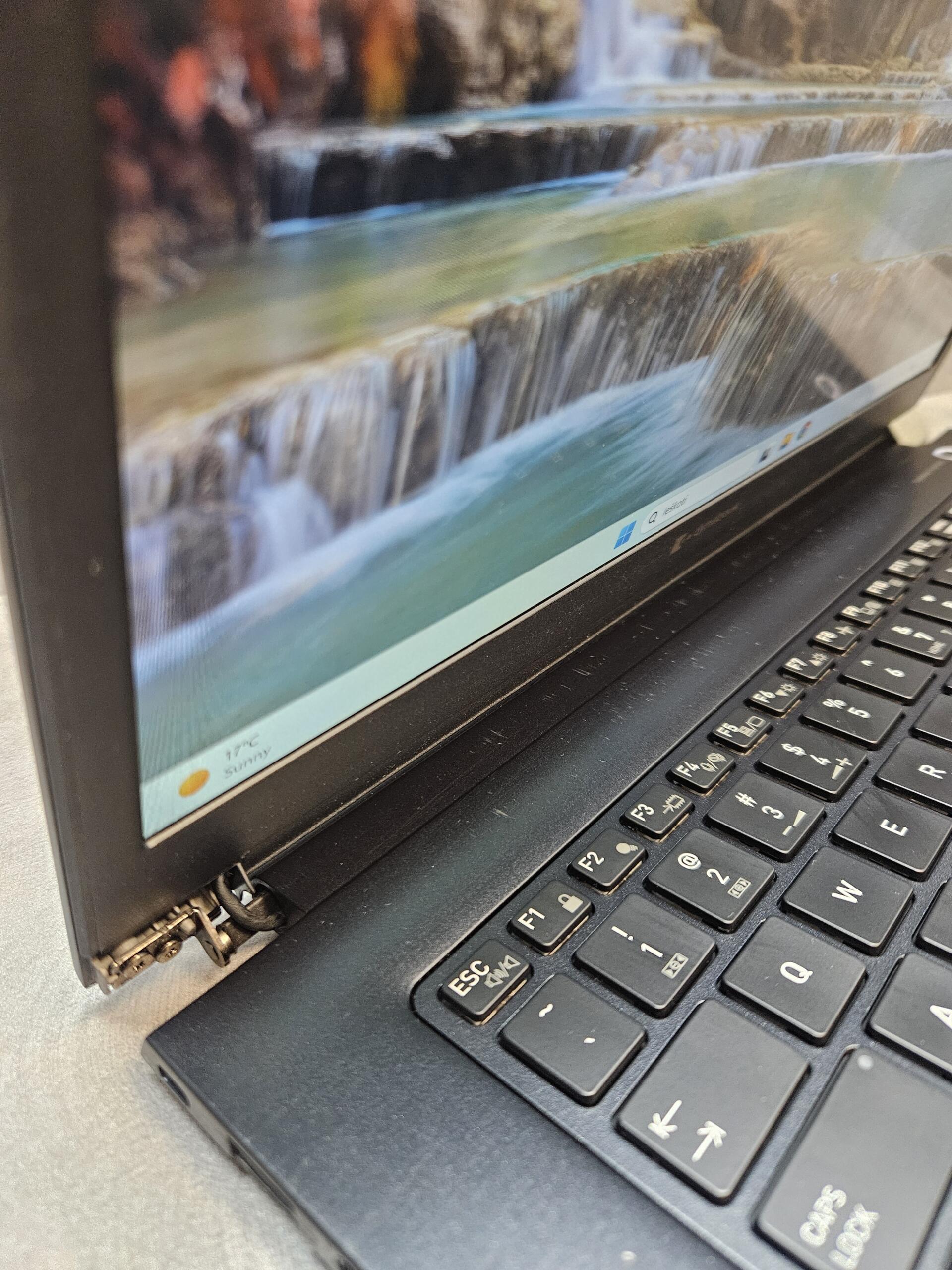 Dynabook portege X40-G | 14.0" FHD Touch | i5-10210U | 16GB | SSD 256 GB - Image 4