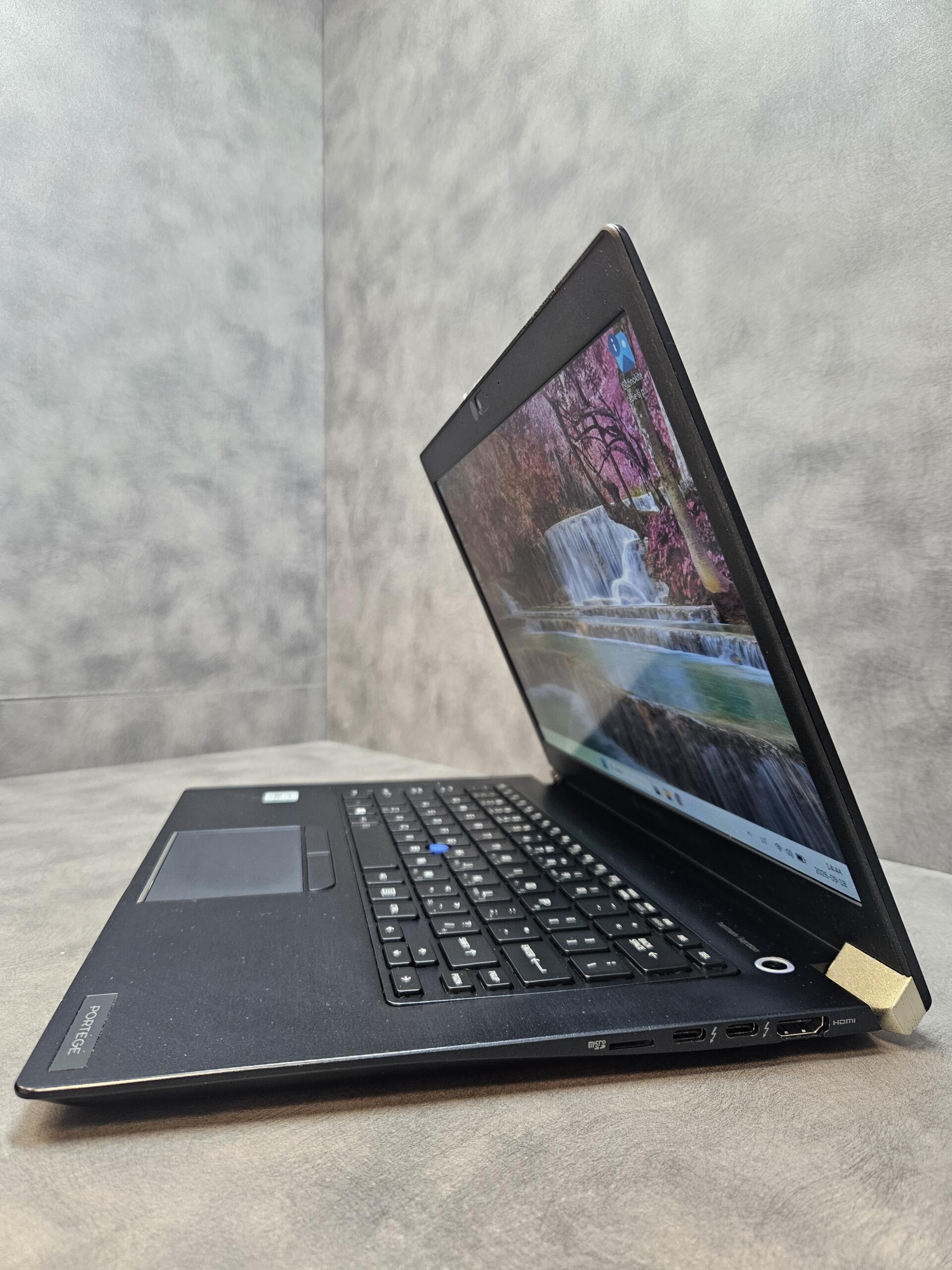 Dynabook portege X40-G | 14.0" FHD Touch | i5-10210U | 16GB | SSD 256 GB - Image 6