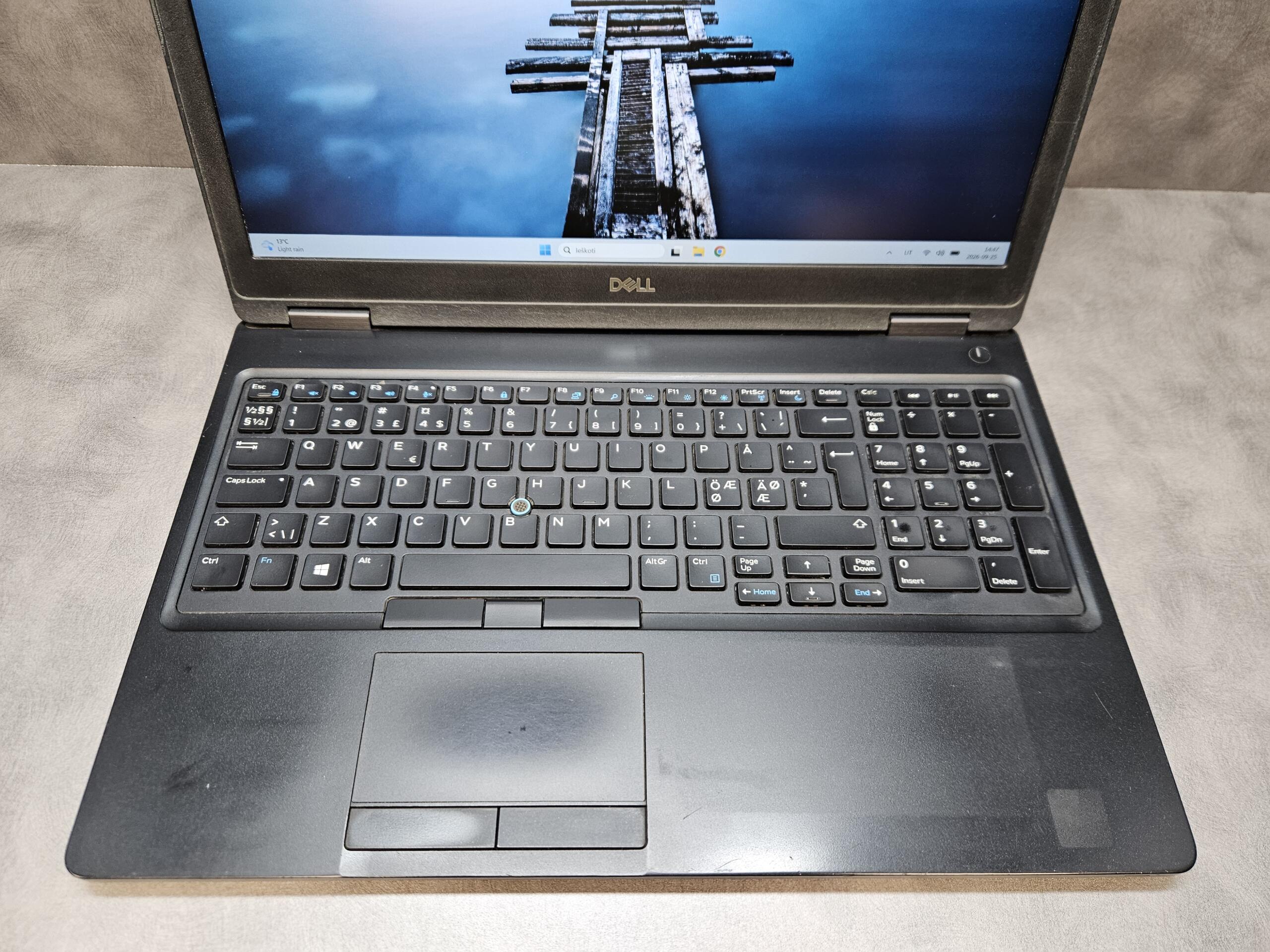 Dell Latitude 5590 | 15.6" FHD | i5-8350U | 16GB | SSD 256 GB - Image 2