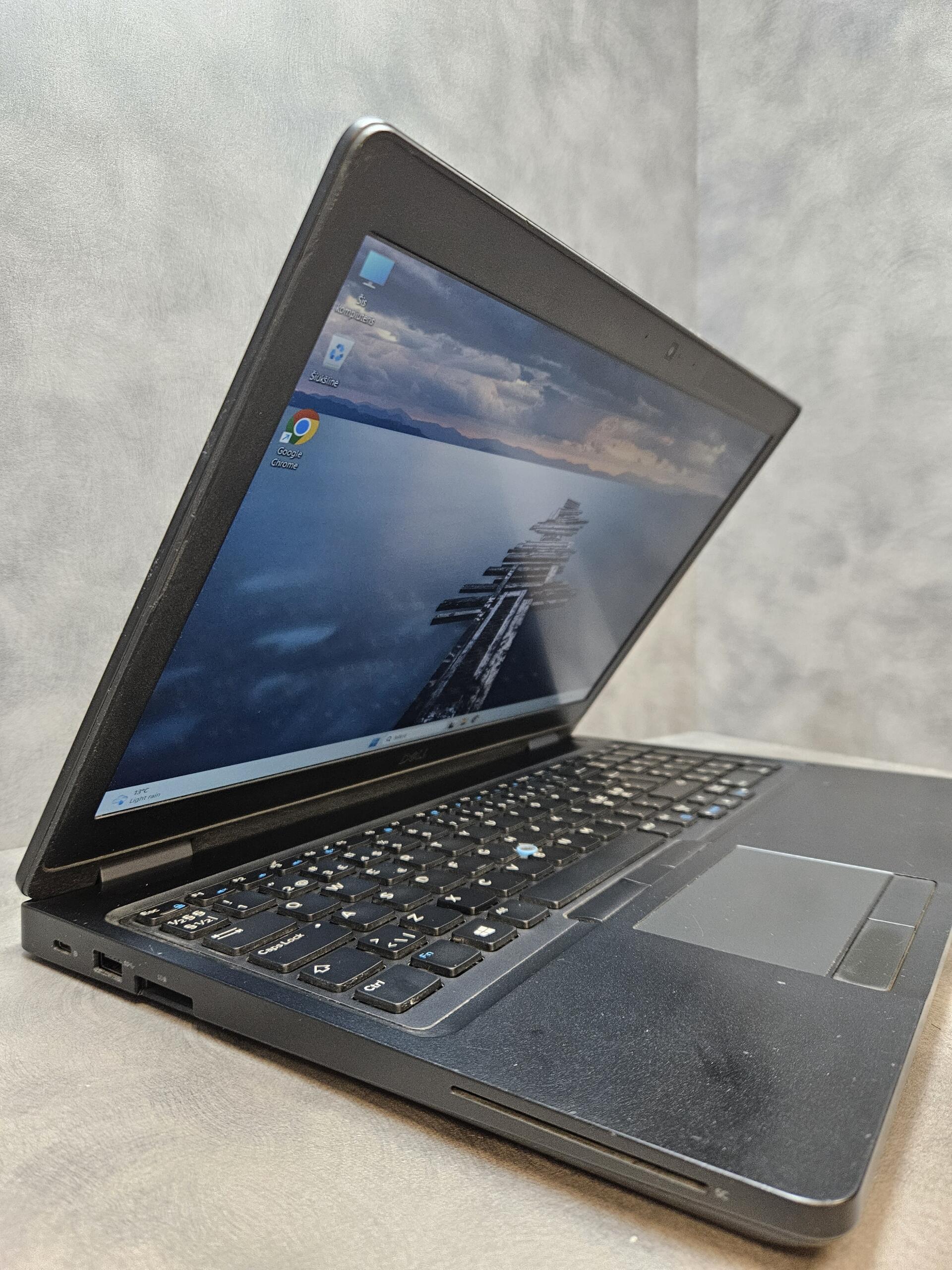 Dell Latitude 5590 | 15.6" FHD | i5-8350U | 16GB | SSD 256 GB - Image 3