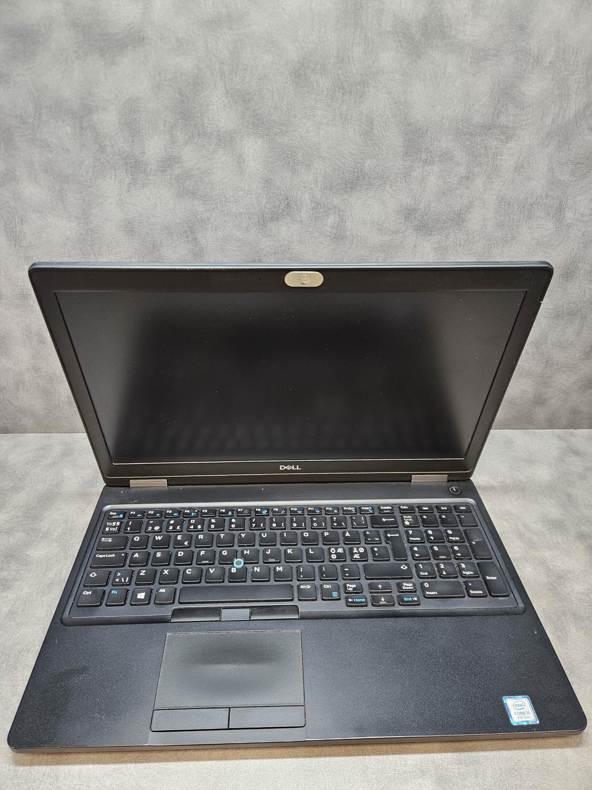 Dell Latitude 5590 | 15.6" FHD | i5-8250U | 8GB | SSD 256 GB