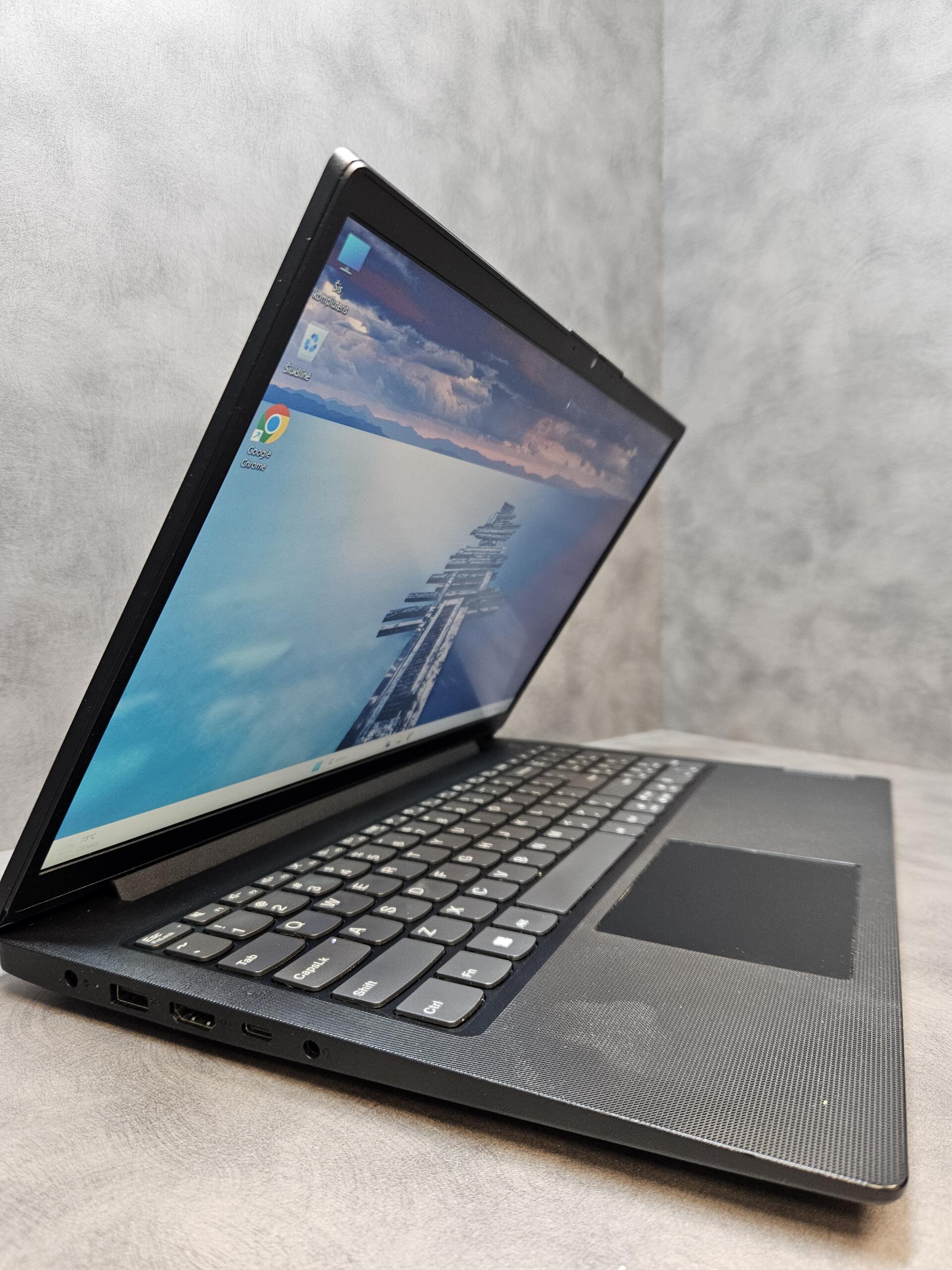 Lenovo V15 | 15.6" FHD | Ryzen 5 7520U | 8GB | SSD 256 GB - Image 4