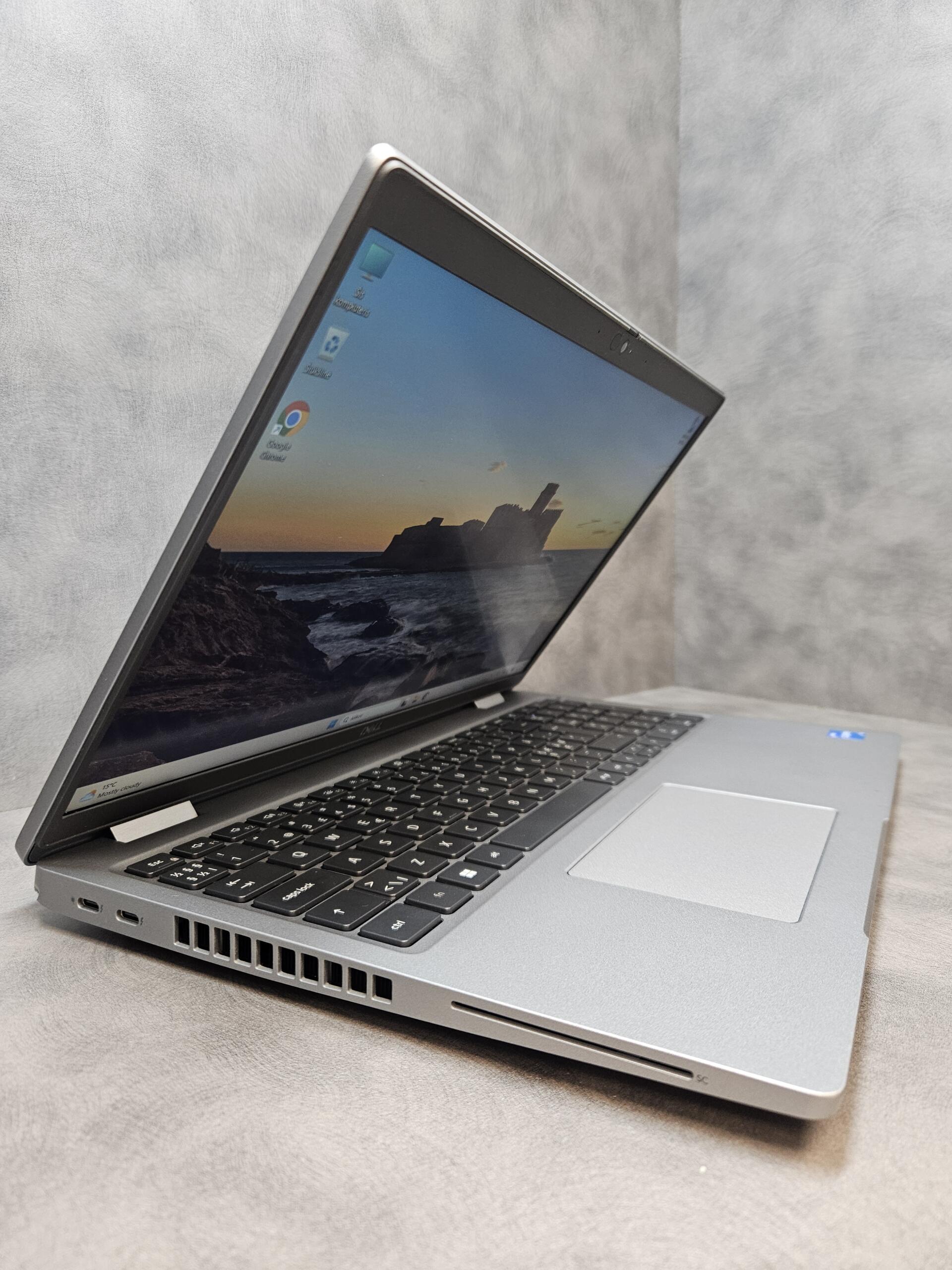 Dell Latitude 5520 | 15.6" FHD IPS | i5-1145G7 | 16GB | SSD 256 GB - Image 3