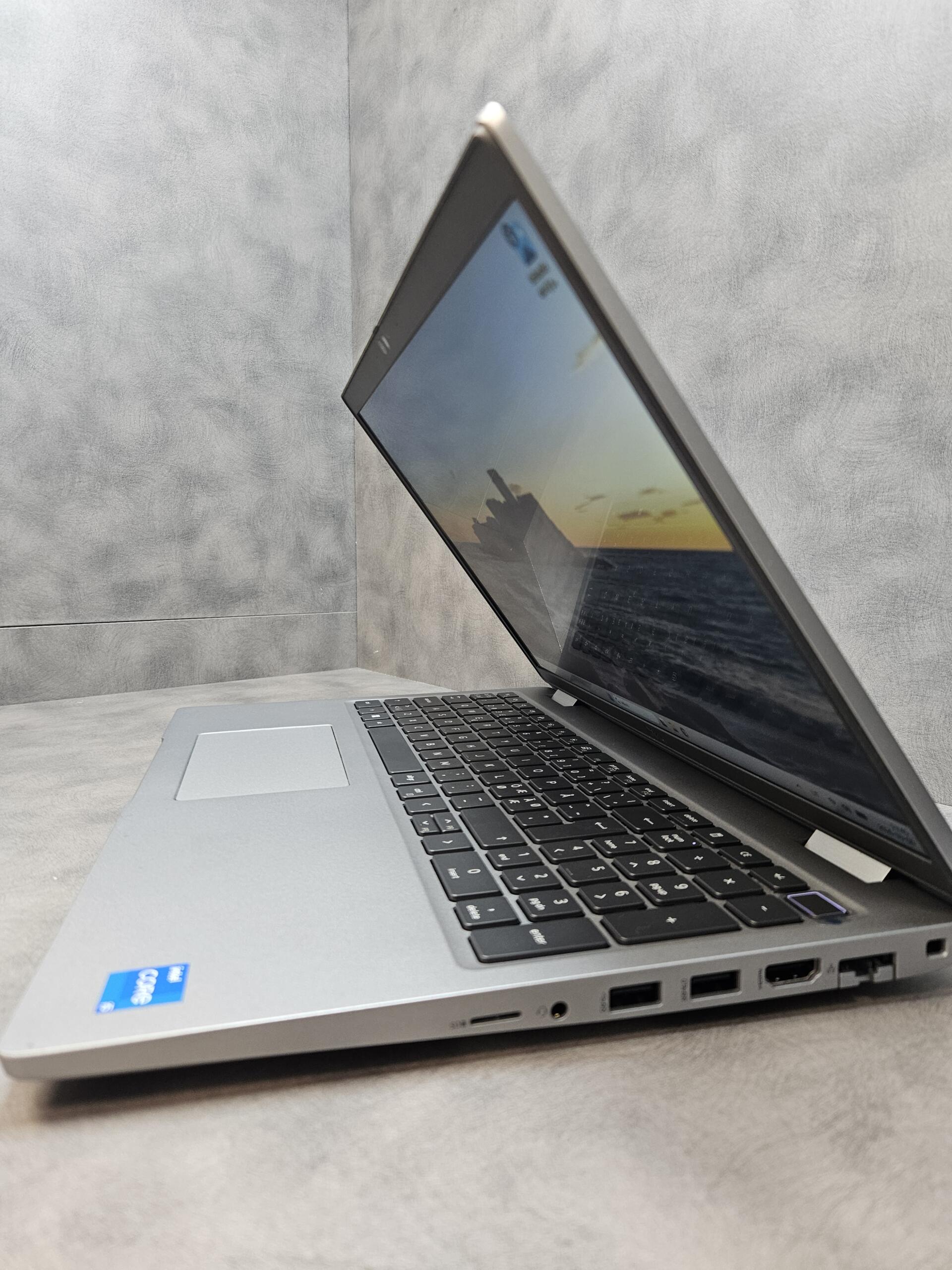 Dell Latitude 5520 | 15.6" FHD IPS | i5-1145G7 | 16GB | SSD 256 GB - Image 4