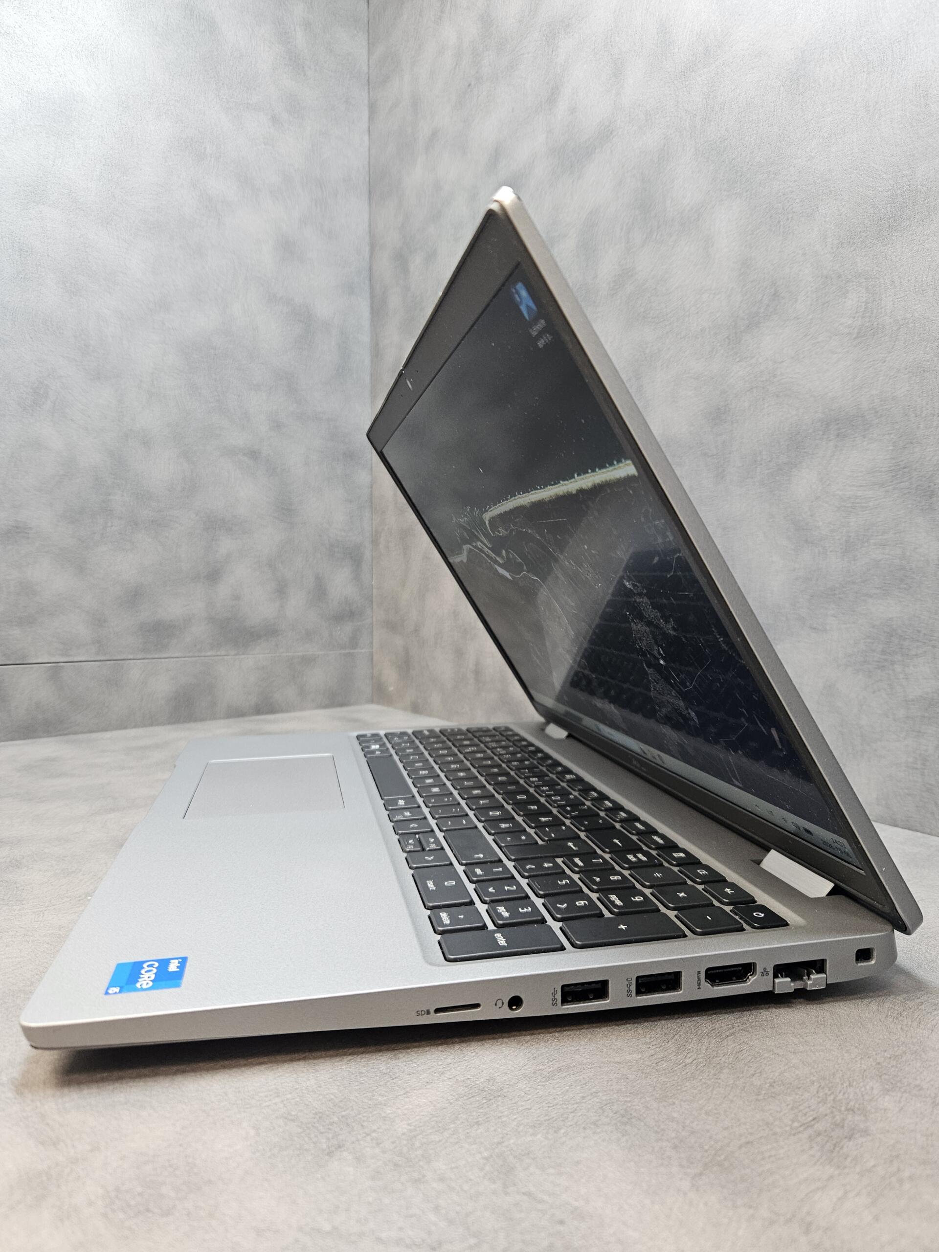 Dell Latitude 5520 | 15.6" FHD IPS | i5-1145G7 | 16GB | SSD 256 GB - Image 4