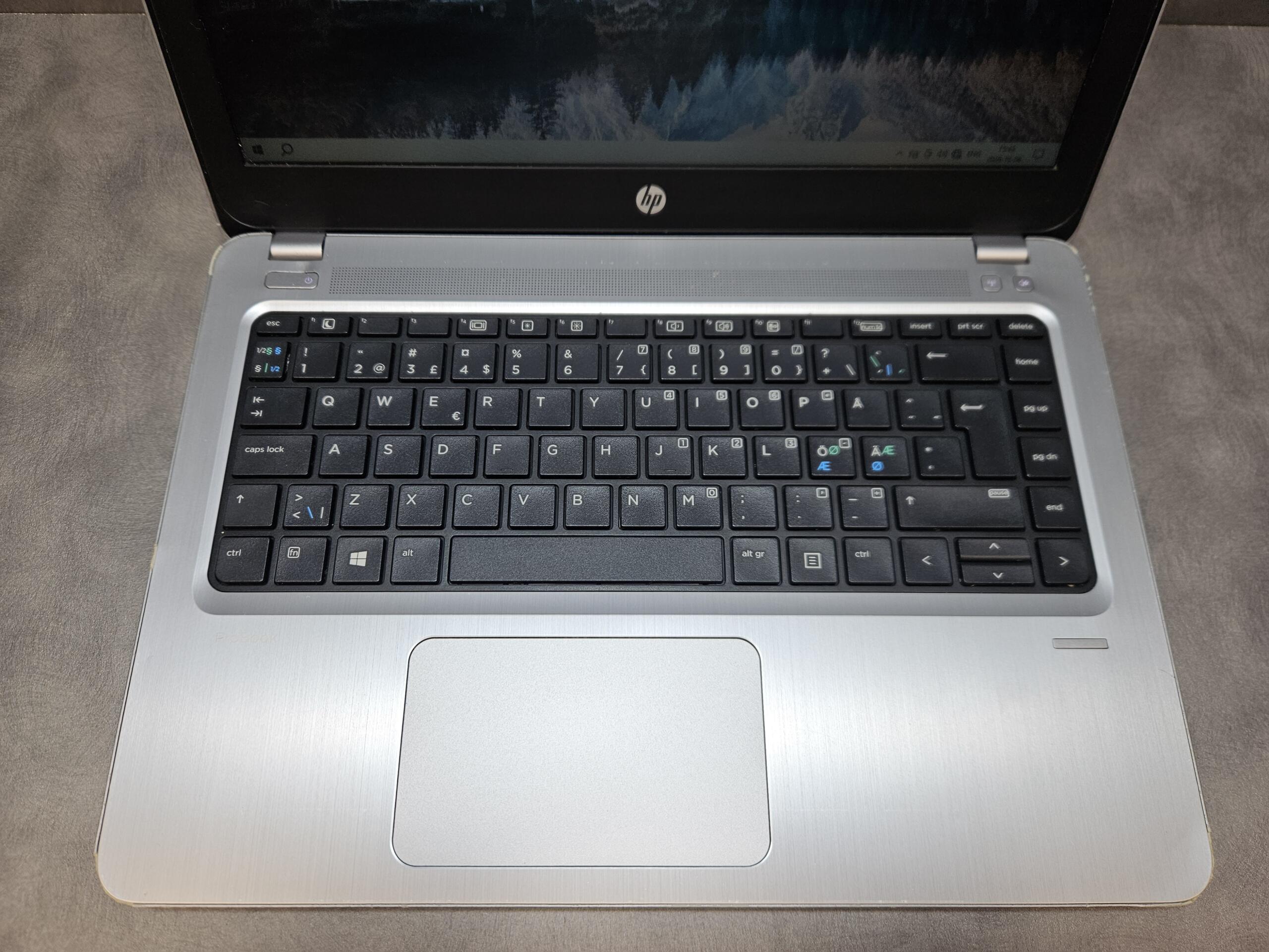 HP ProBook 430 G4 | 15.6" HD IPS | i3-7100U | 8GB | SSD 128 GB - Image 2