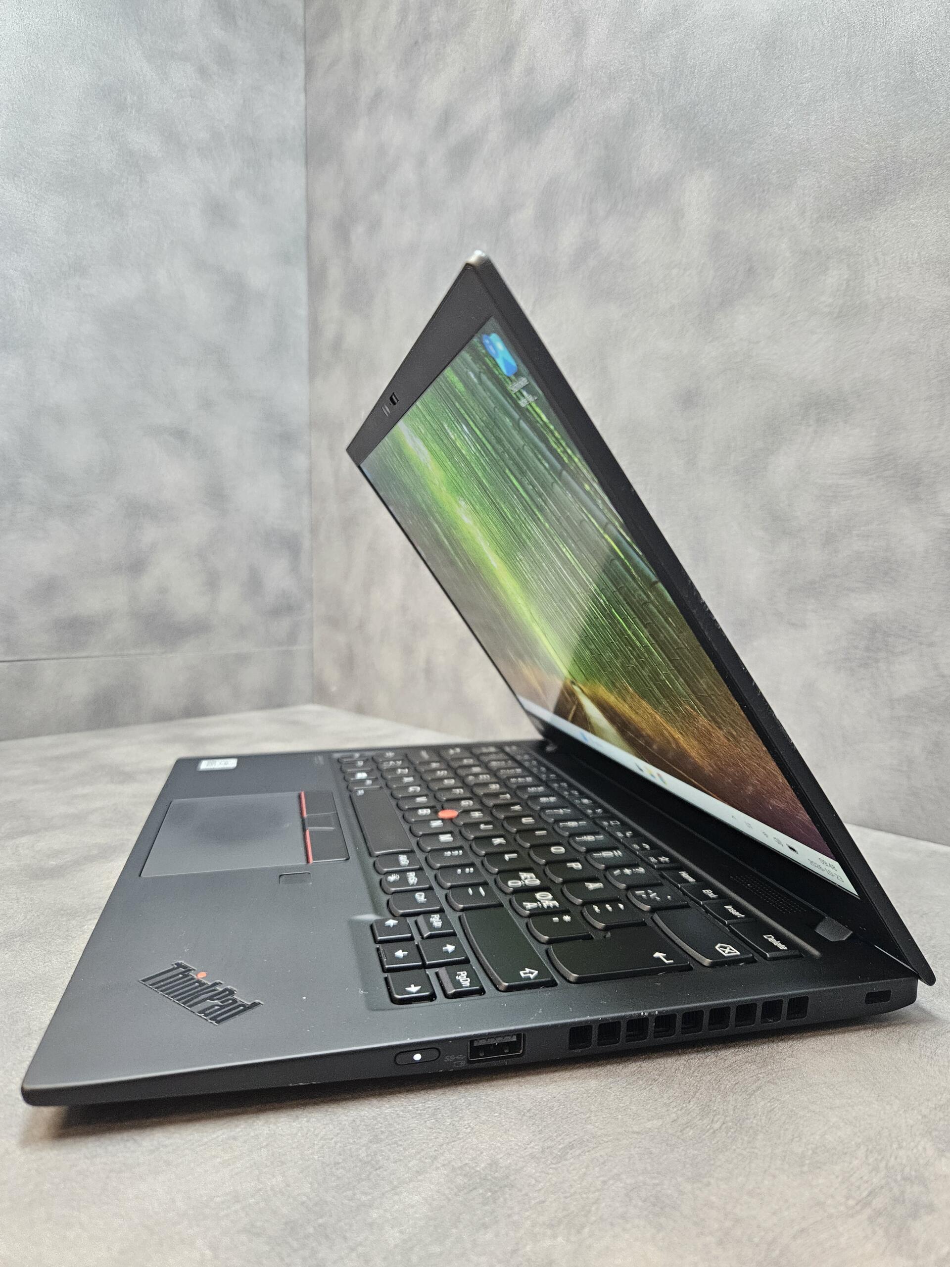 Lenovo ThinkPad X1 Carbon Gen 8 | 14.0" FHD IPS | i7-10510U | 16GB | SSD 512 GB - Image 4